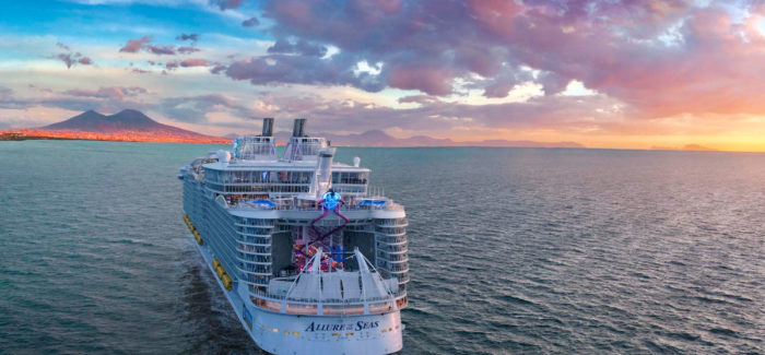 судно корабель круїз