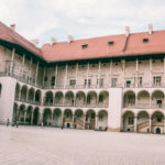 Вавельський королівський замок у Кракові - Краків - Польща