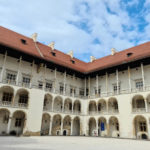 Вавельський королівський замок у Кракові - Краків - Польща