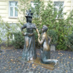 Пам'ятник За двома зайцями: Проня Прокопівна та Голохвастов - Київ - Україна