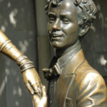 Пам'ятник За двома зайцями: Проня Прокопівна та Голохвастов - Київ - Україна