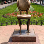 Пам'ятник Ільфу і Петрову - Одеса - Україна