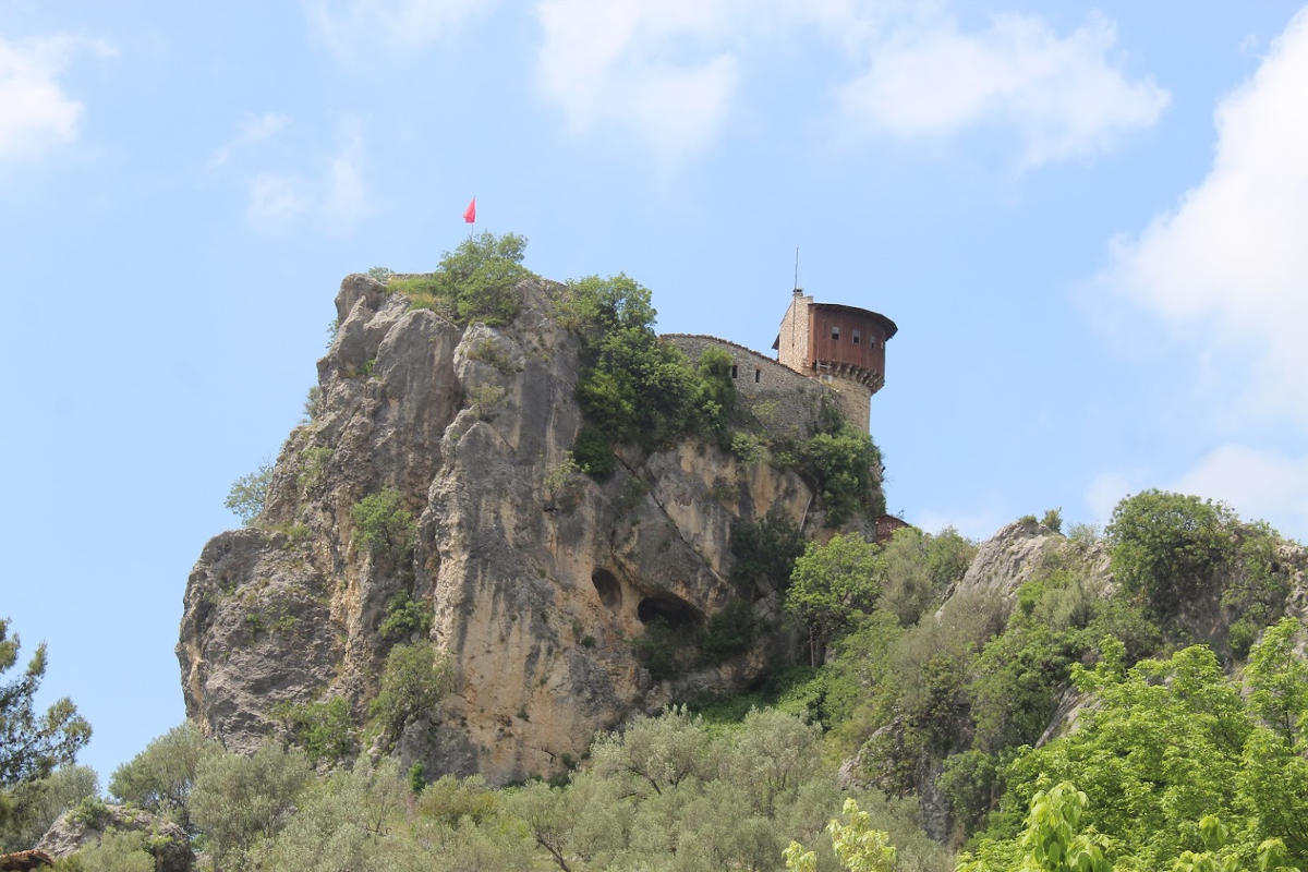 Замок Петрела - Албанія