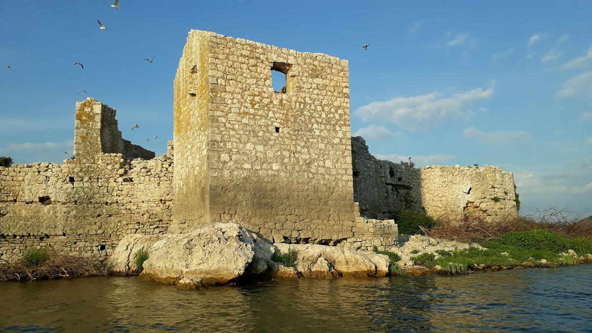 Руїни фортеці Грможур - Вірпазар - Чорногорія