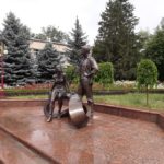 Пам'ятник студентам - Кропивницький - Україна