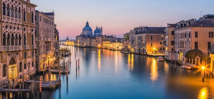 Венеція